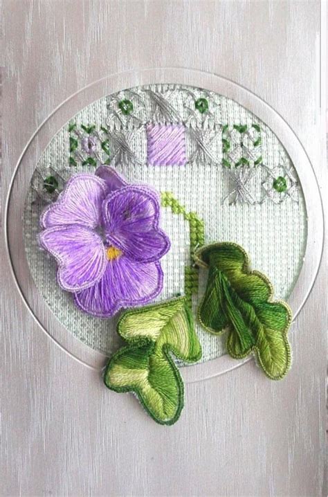 Объемная вышивка. Обсуждение на LiveInternet - Российский Сервис Онлайн ...