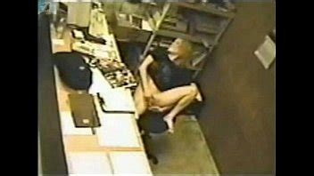 Secretaria Flagrada Batendo Siririca No Escritorio XVIDEOS