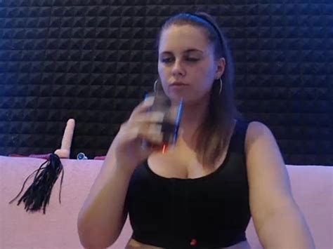 Samantha Official Naked Stripping On Cam For Live Sex Video Chat SexualLib