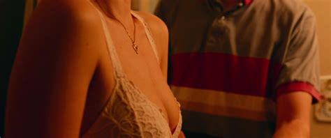 Naked Margot Robbie In I Tonya
