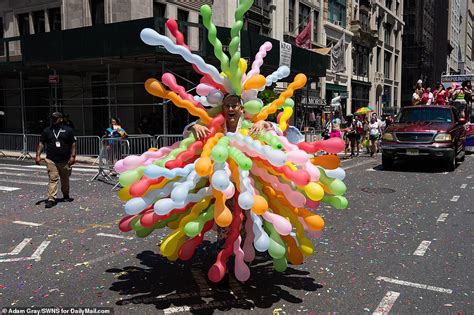 Nyc Pride Revelers Run Screaming After Fireworks Mistaken For Gunfire