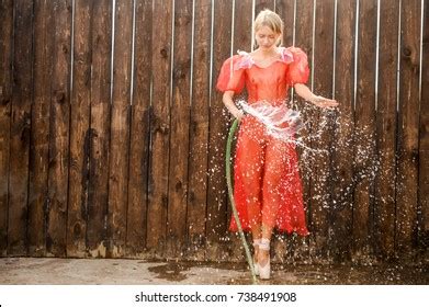 Sexy Nude Blonde Blue Eyes Red库存照片738491908 Shutterstock