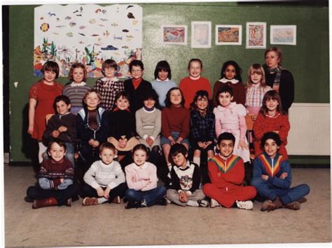 Photo De Classe CE2 De 1985 Ecole Groupe Scolaire Jules Ferry