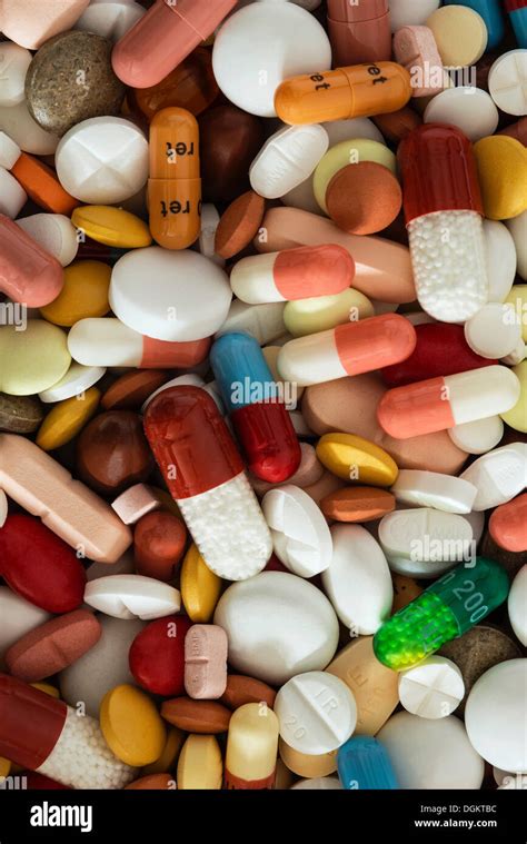 Drugs hi-res stock photography and images - Alamy