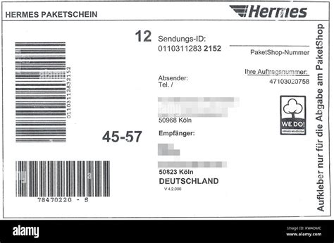 Paketaufkleber Hermes Paket via Paketshop 2017 Stock Photo - Alamy