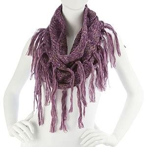 how to put fringe on a crocheted scarf