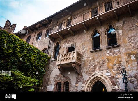Balkon Von Romeo Und Julia In Verona Italien Romeo Und Julia Balkon