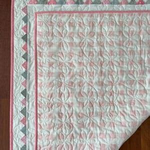 Baby Girl Pinwheel Quilt With Prairie Points And Pink Gingham Backing