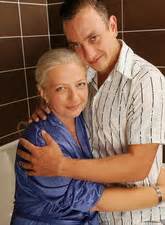 Horny Mature Malinda W Fucked In The Bathroon MILF Fox