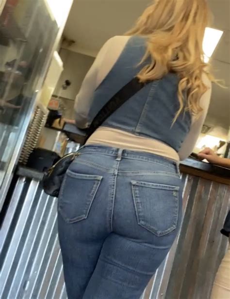 Blonde Thick Milf Wearing Tight Jeans Tight Jeans Forum