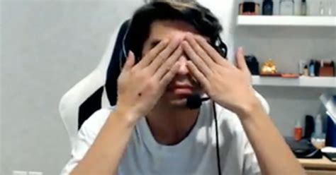 Livestream Chung V I Hot Girl B N H Ng B A L N Vtv Pewpew B D N T Nh T Thi U Trung Th C