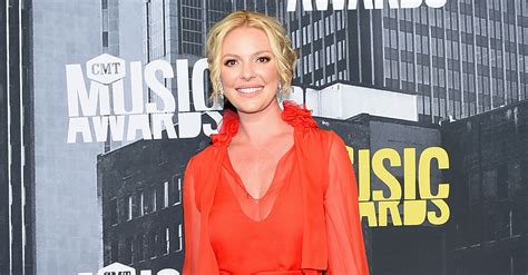 Katherine Heigl Poses In Bikini Reveals How She Lost Post Baby Weight Bikini Katherine Heigl
