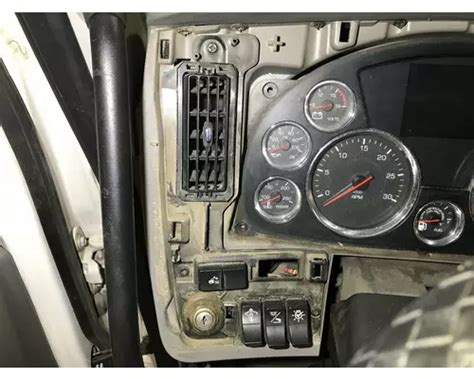 Kenworth T680 Dash Panel In Sioux Falls Sd 25528898