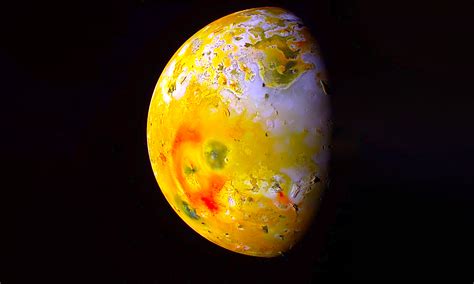 Io Jupiters Volcanic Moon Captured In Brilliant New Photos