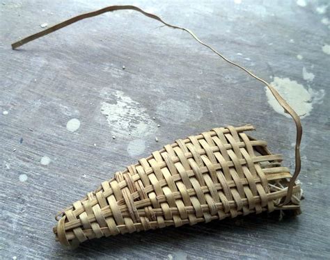 cane weaving garland magazine