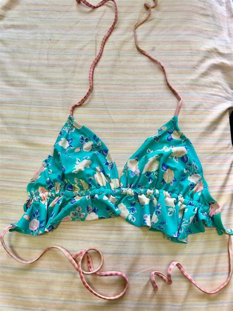 Joe Boxer Bikini Top Floral Printed Women S Fashion Swimwear Bikinis Swimsuits On Carousell