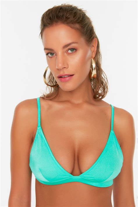 TRENDYOLMİLLA Mint Üçgen Bikini Üstü TBESS21BU0188 Fiyatı Yorumları Trendyolmilla