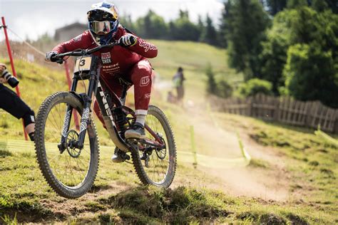 UCI Downhill World Cup Höll And Bruni Claim Dominant Downhill