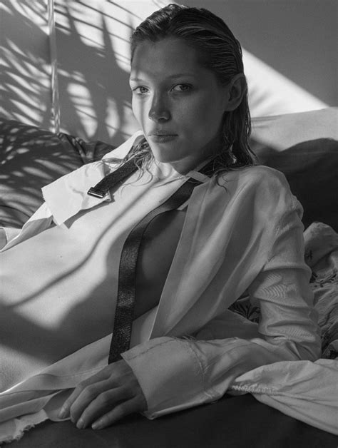 Hana Jirickova Nude Sexy Photos TheFappening