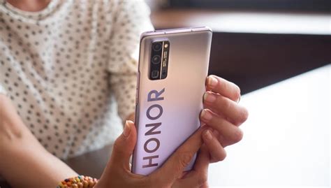 Топ-7 смартфонов дешевле 30 тысяч рублей: что можно купить в 2021 году ...