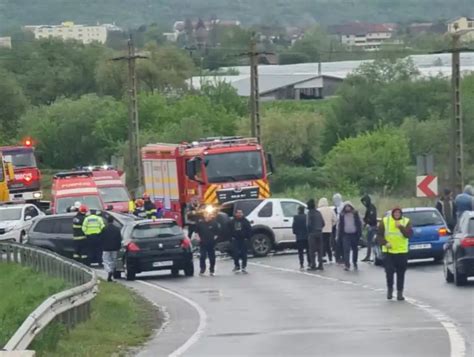 Azi Ciocnire Violent Ntre Dou Autoturisme Pe Dn Foto Mures Stiri