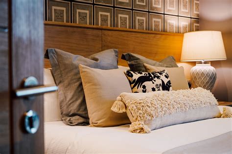 Boutique Bedrooms at The Ashford Arms: Elegant & Cosy Stays | Bakewell ...