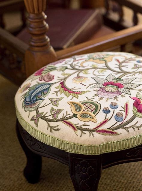 Якобинская вышивка: особенности техники, отличие от крюила ...