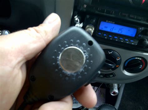 Магниты как держатели тангетки на рацию — Chevrolet Lacetti 5D, 1,6 л ...