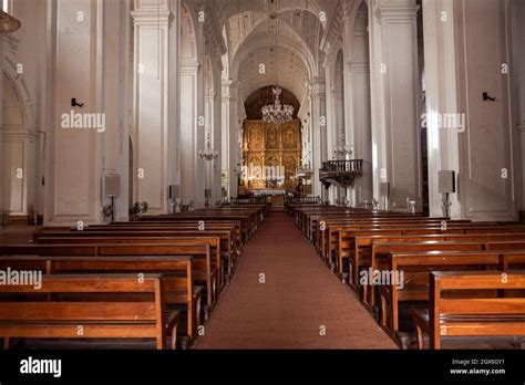 Church interior in Old Goa, India Stock Photo - Alamy