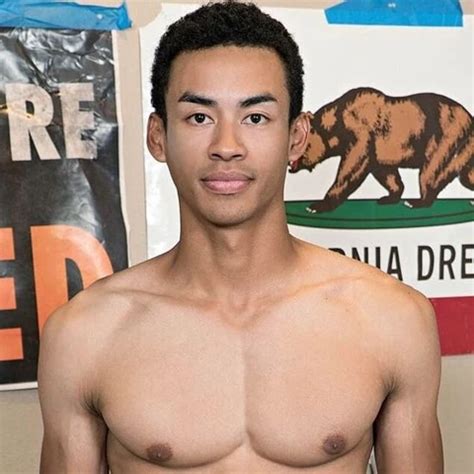 Reality Dudes Kc Blaise Vinny Blackwood Find A Double Ended Dildo To Play With Before Rico