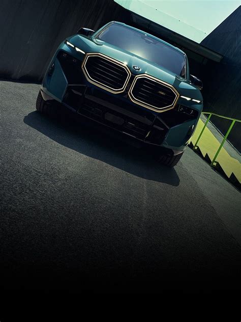 BMW XM High-Performance Luxury SUV | BMW USA | Bmw suv, Bmw cars ...