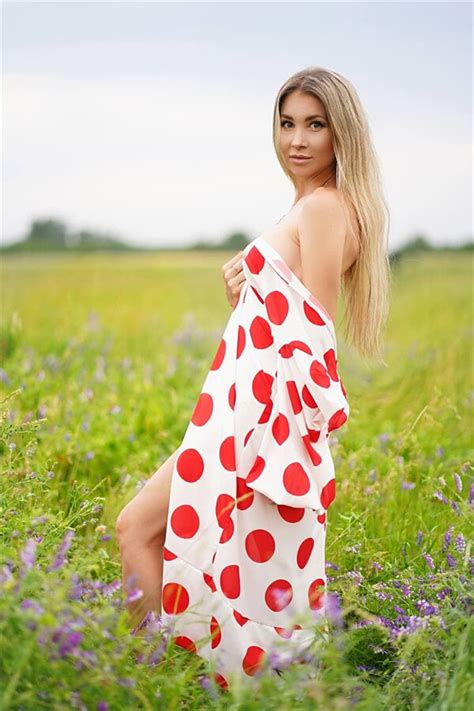 Beautiful Marina 40 Y O From Varna With Blonde Hair ID 398491 LadaDate