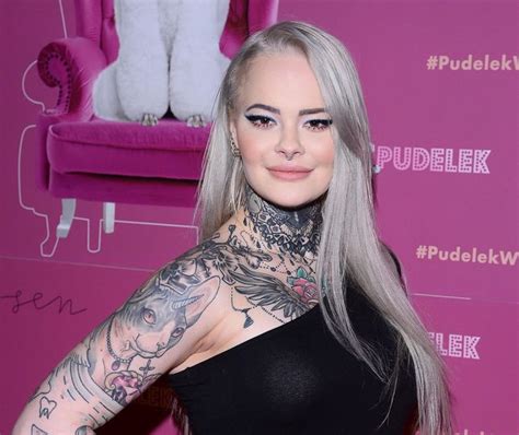 Monika Miller W Bikini Pokaza A Tatua E Wp Gwiazdy