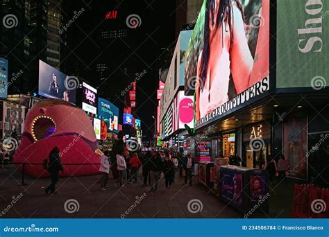 Times Square In New York City New York On Busy Saturday Night