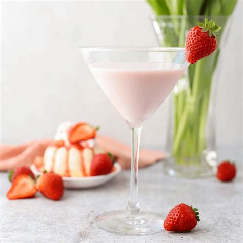 Strawberry Shortcake Martini Simply Made Recipes