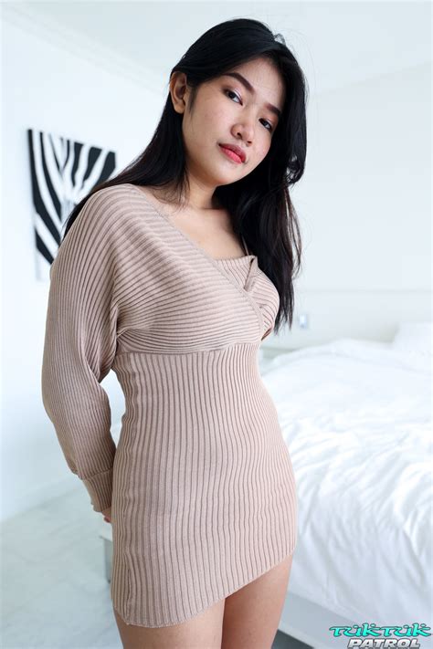 Thai Babe Jenny B Gives A BJ Before Getting Her Hairy Muff Dicked Creampied CoedCherry