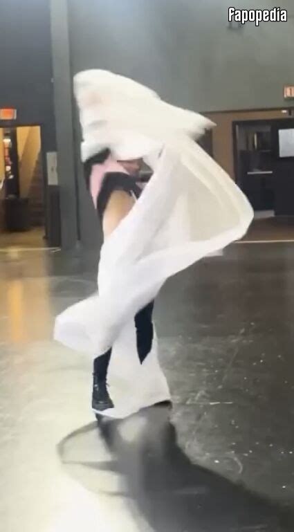 Lindsey Stirling Nude OnlyFans Leaks Photo 5070089 Fapopedia