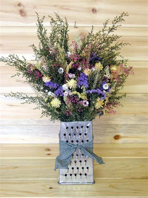 15 Dried Flower Crafts That Make Great Fall Decor