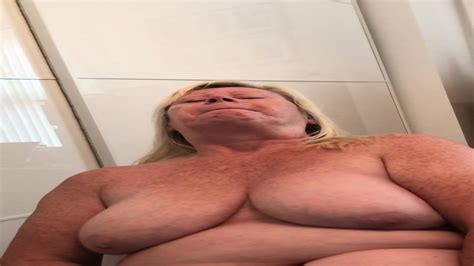 Bbw Wife And Vibrator