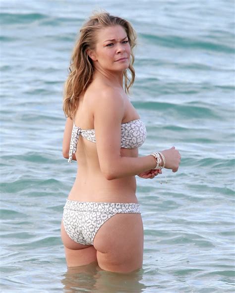 LeAnn Rimes Having Fun In Tiny Tube Bikini At The Beach In Mexico Porn Pictures XXX Photos Sex