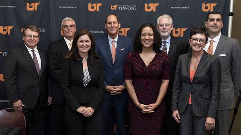 UT Board of Trustees Hold Organizational Meeting, Elect Compton as Chair