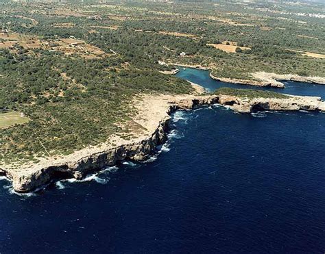 Playa Cala Mitjanacala Sa Nau En Felanitx