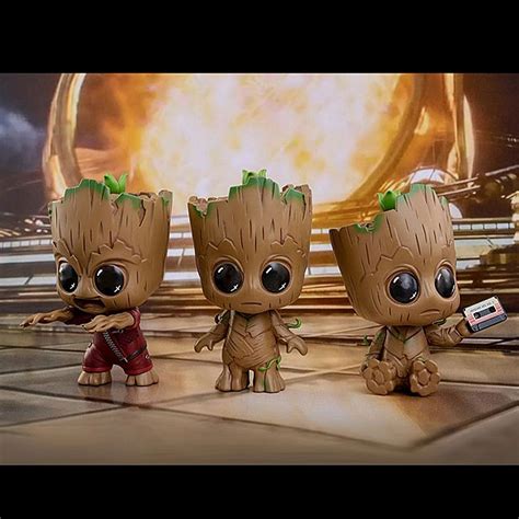 Hot Toys Guardians Of The Galaxy Vol Groot Cosbaby Bobble Head Collectible Set