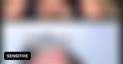 Now Those B Tchy Gamer Girl Boob Streamers On Twitch Can Feel Like Princesses 9GAG