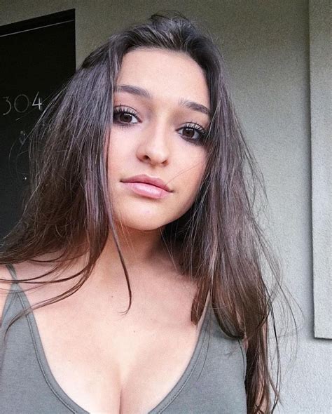 Hawaii Hot Brunette Hot Actresses