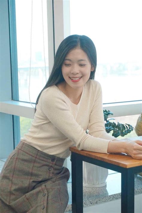 Gặp nữ sinh Việt xinh như hot girl đang làm IT ở Hàn và biết tới