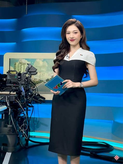 Nhan sắc xinh đẹp của 4 MC BTV thể thao hot nhất VTV Báo Dân trí