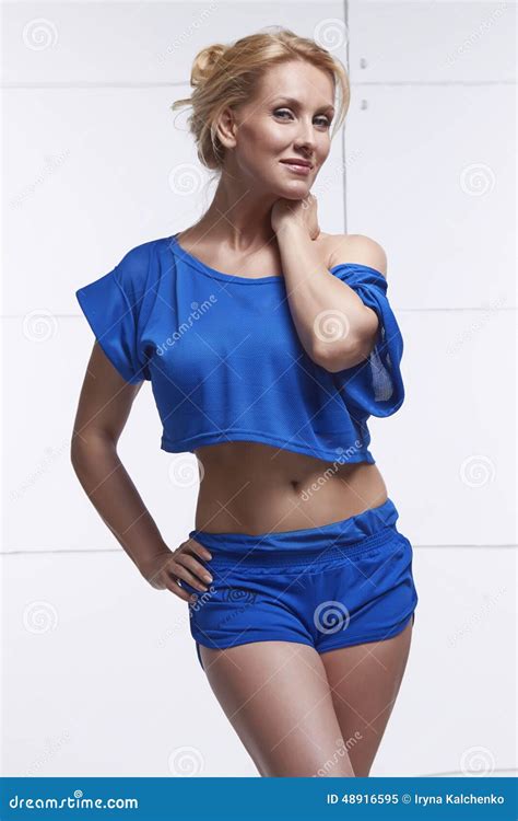 Beautiful Blonde With Perfect Athletic Slim Figure Engaged Stock Image Image Of Casual Blonde