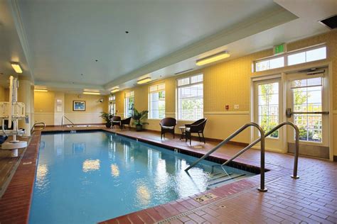 25 Stunning Indoor Swimming Pool Ideas