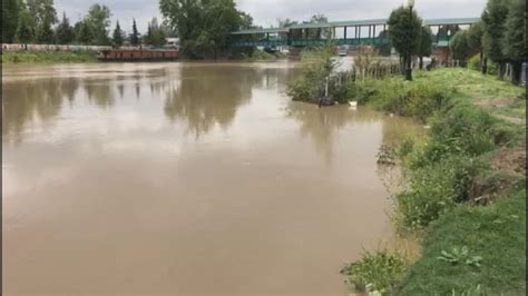 Jhelum Flows Above Flood Declaration Mark At Two Spots In Kashmir